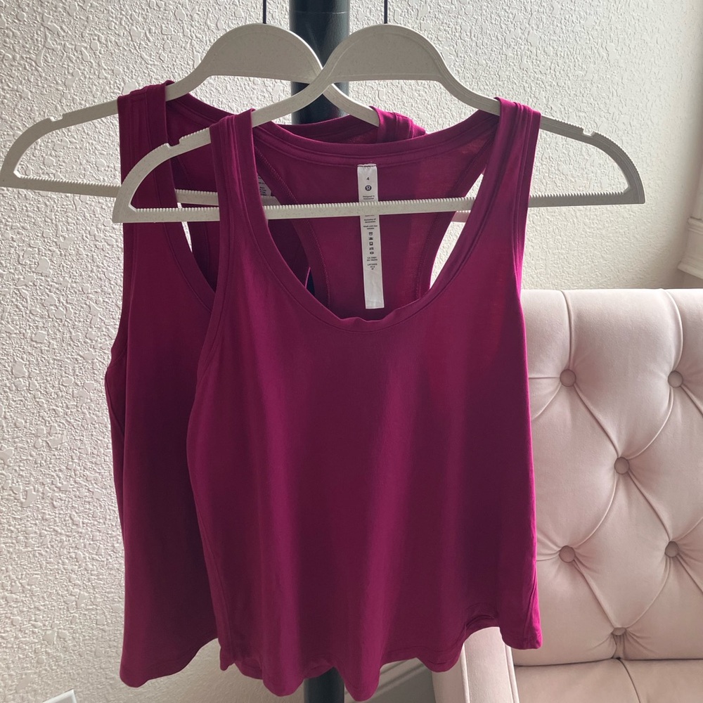 Lululemon Love Tanks (Bundle of 2) Size 4 - Picture 8 of 8